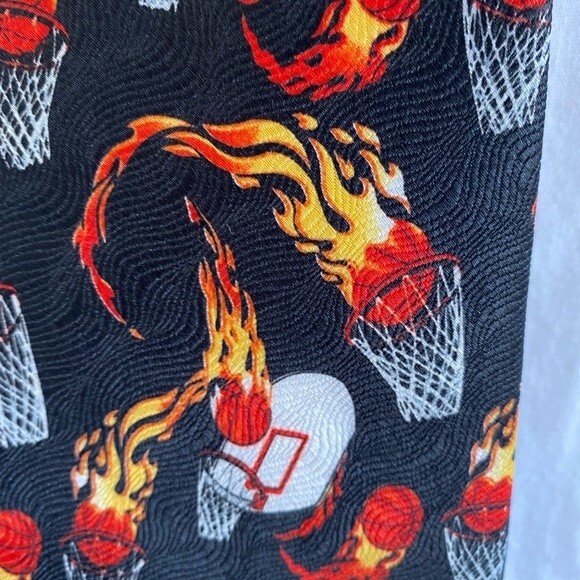 Roberto Cellini Blazing Flaming Hot Basketball Hoops Men’s Neck Tie - Picture 3 of 5